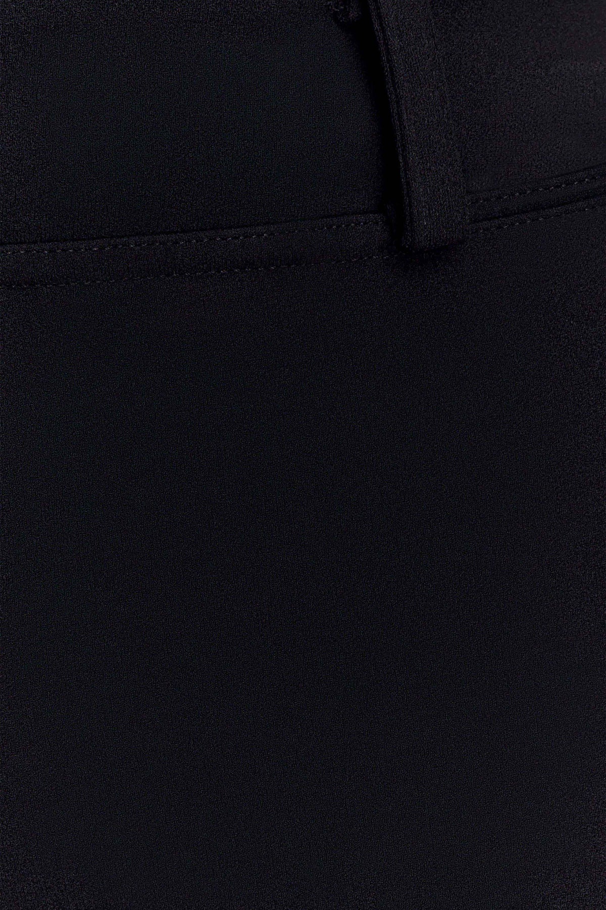 Blanca Stretch Crepe Capri Pants Black