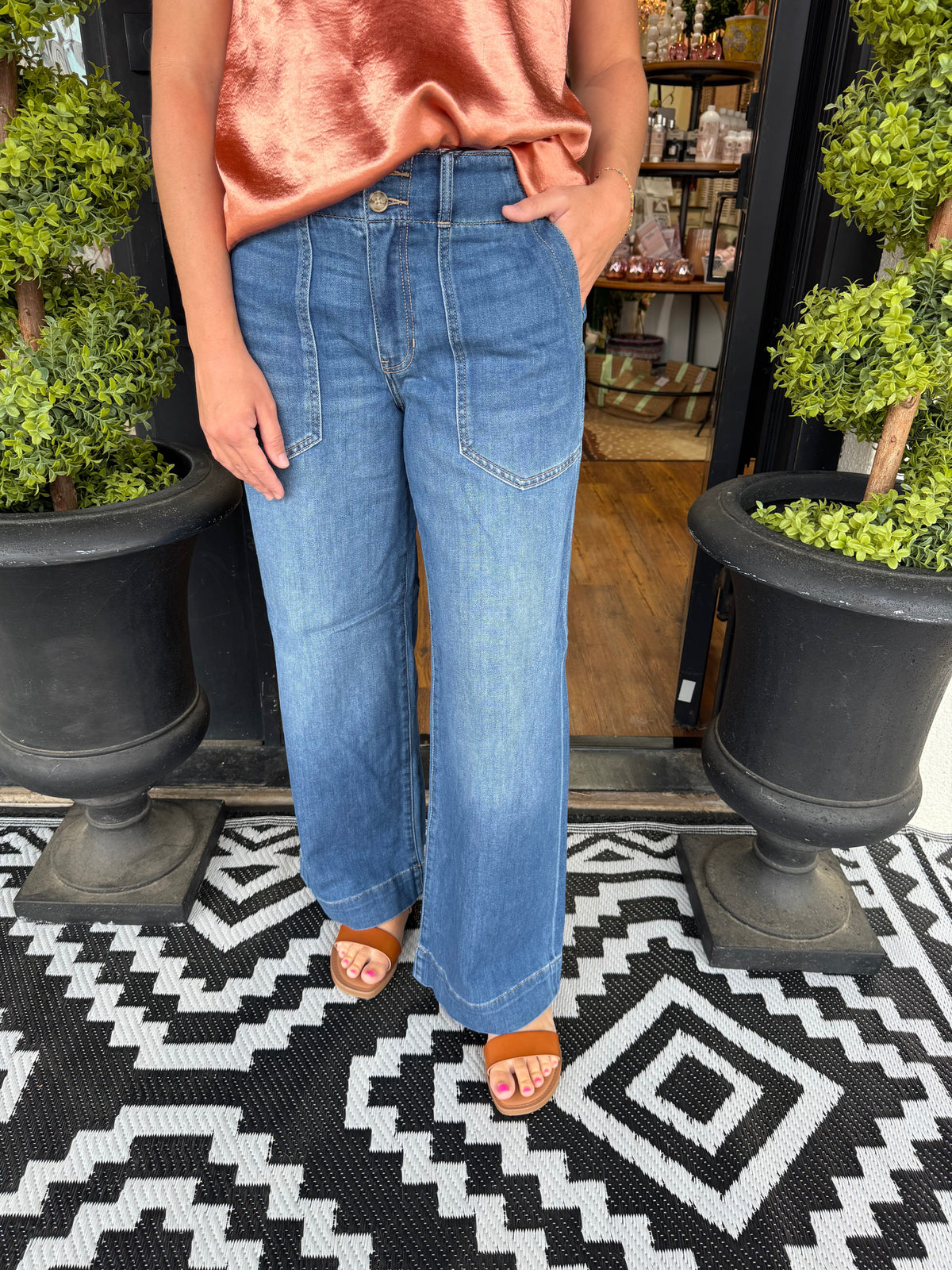 Liverpool Patch Pocket Wide Leg Jean 31”