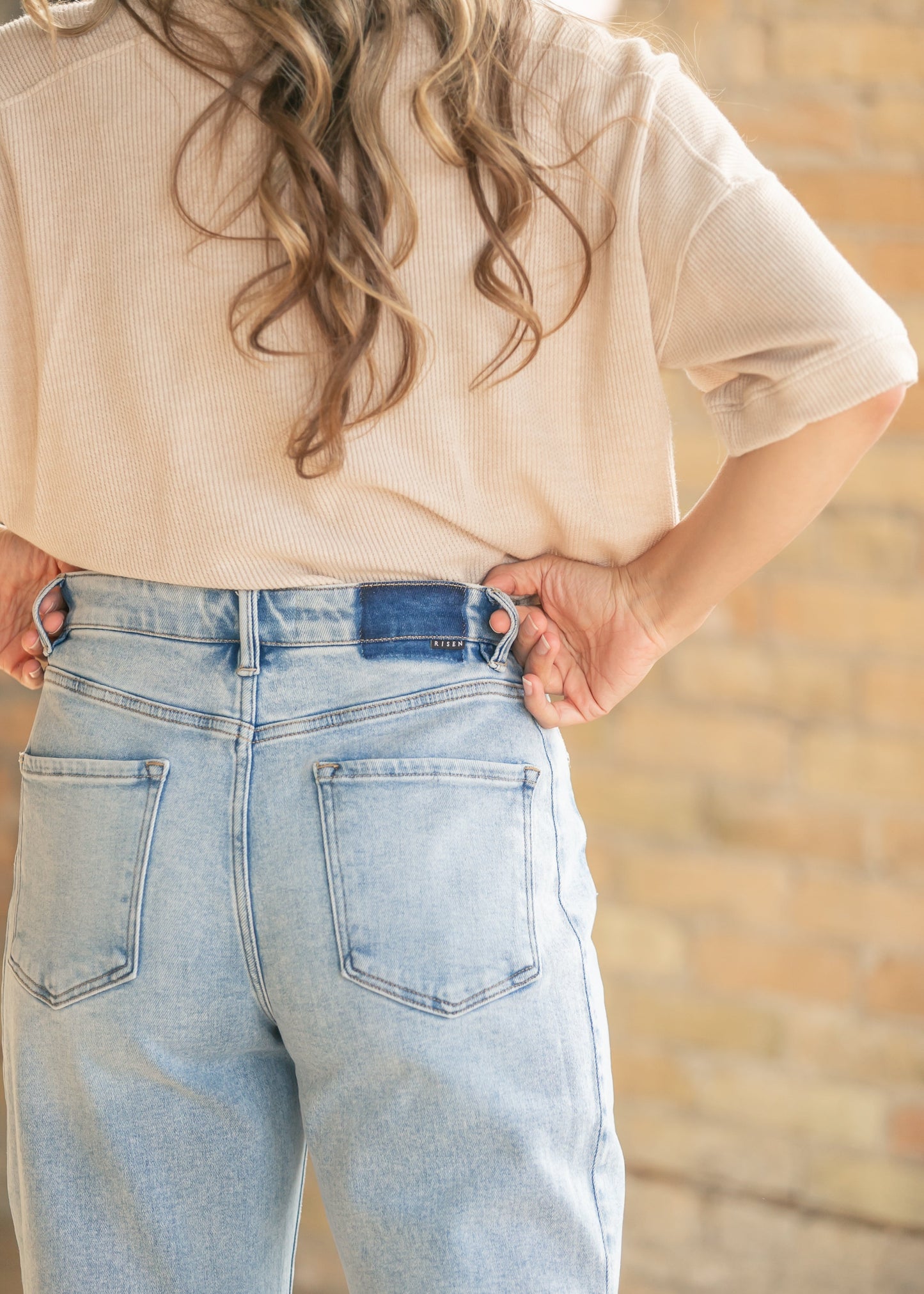 Cropped High Rise Barrel Jeans