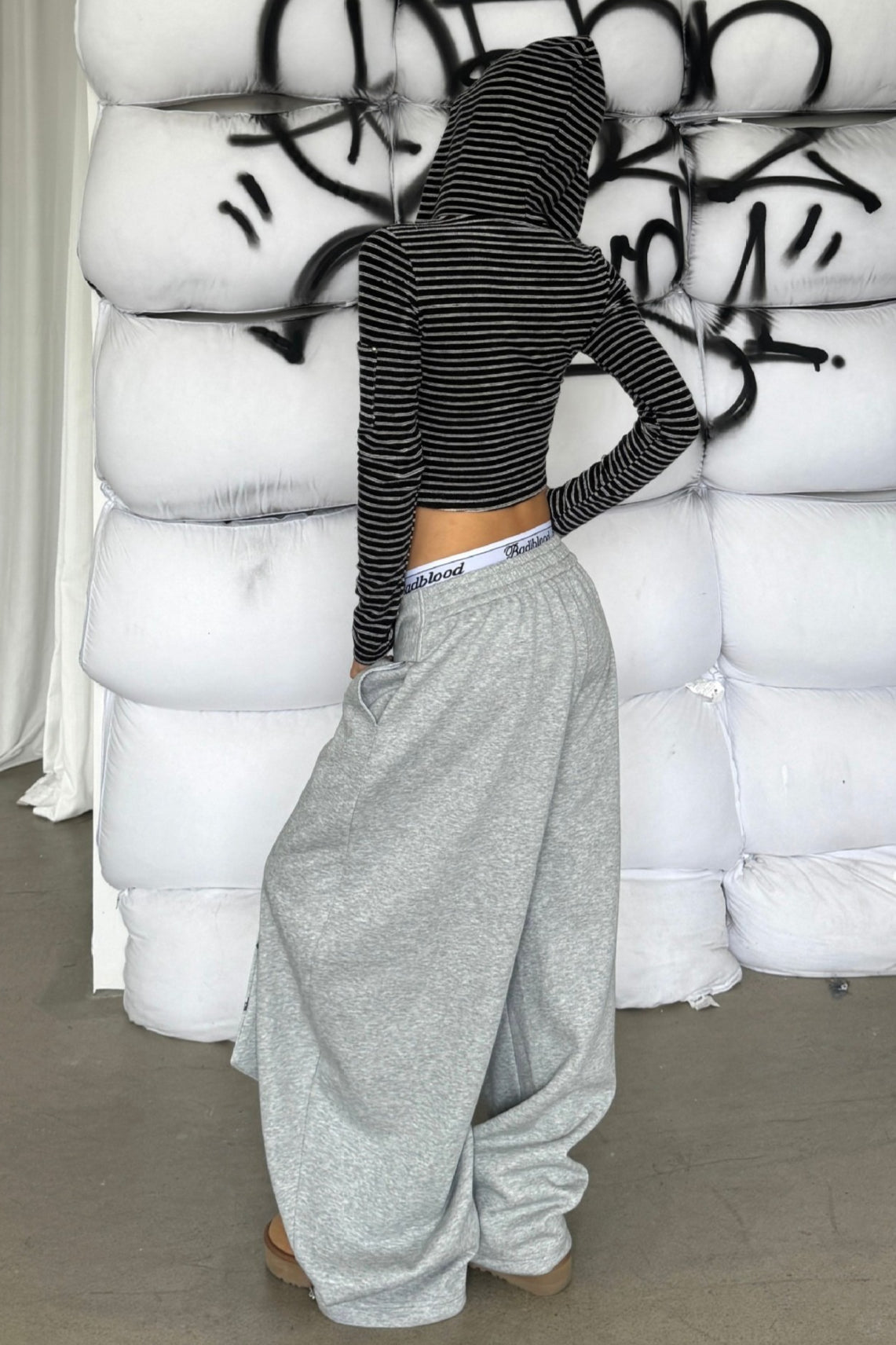Street Style Graphic Letter Ribbon Curved Sweat Pants
