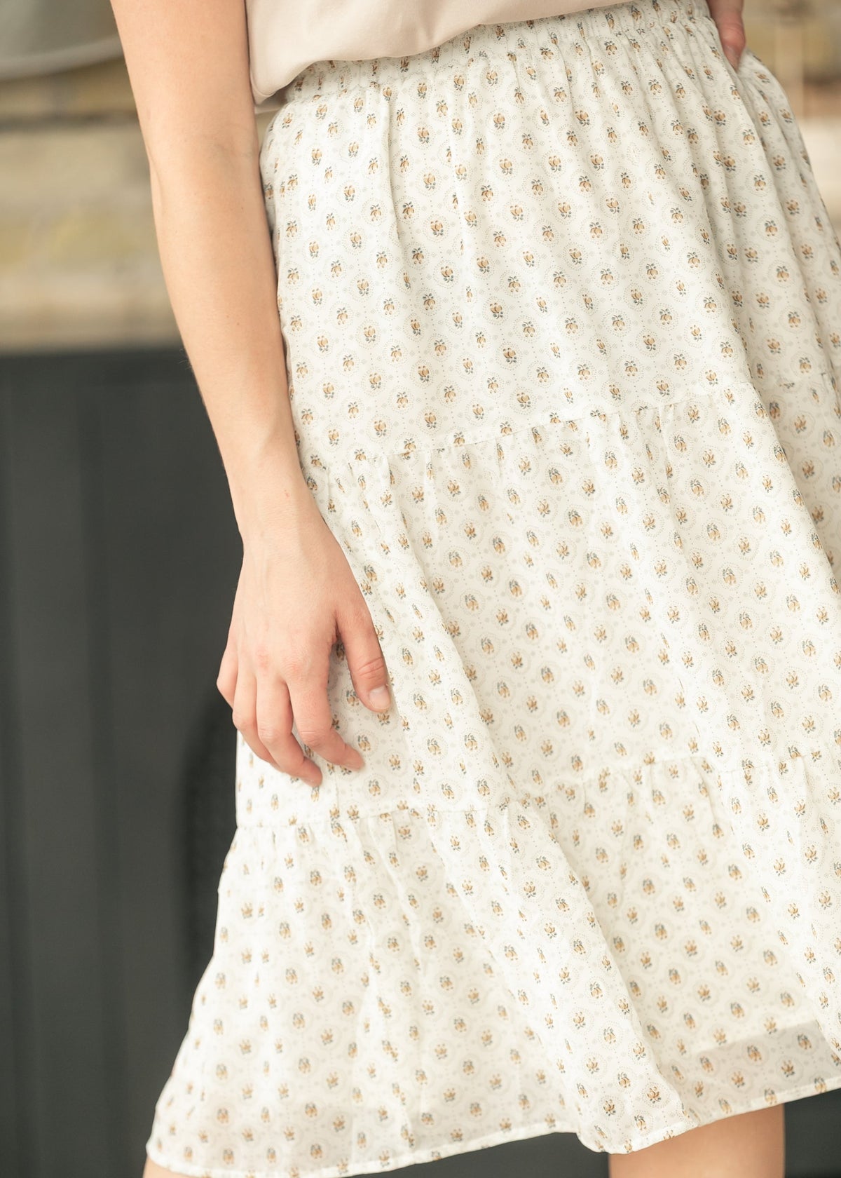 Harlow Tiered Vintage Floral Midi Skirt