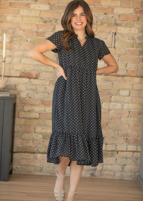 Jaydrien Navy Short Sleeve Midi Dress