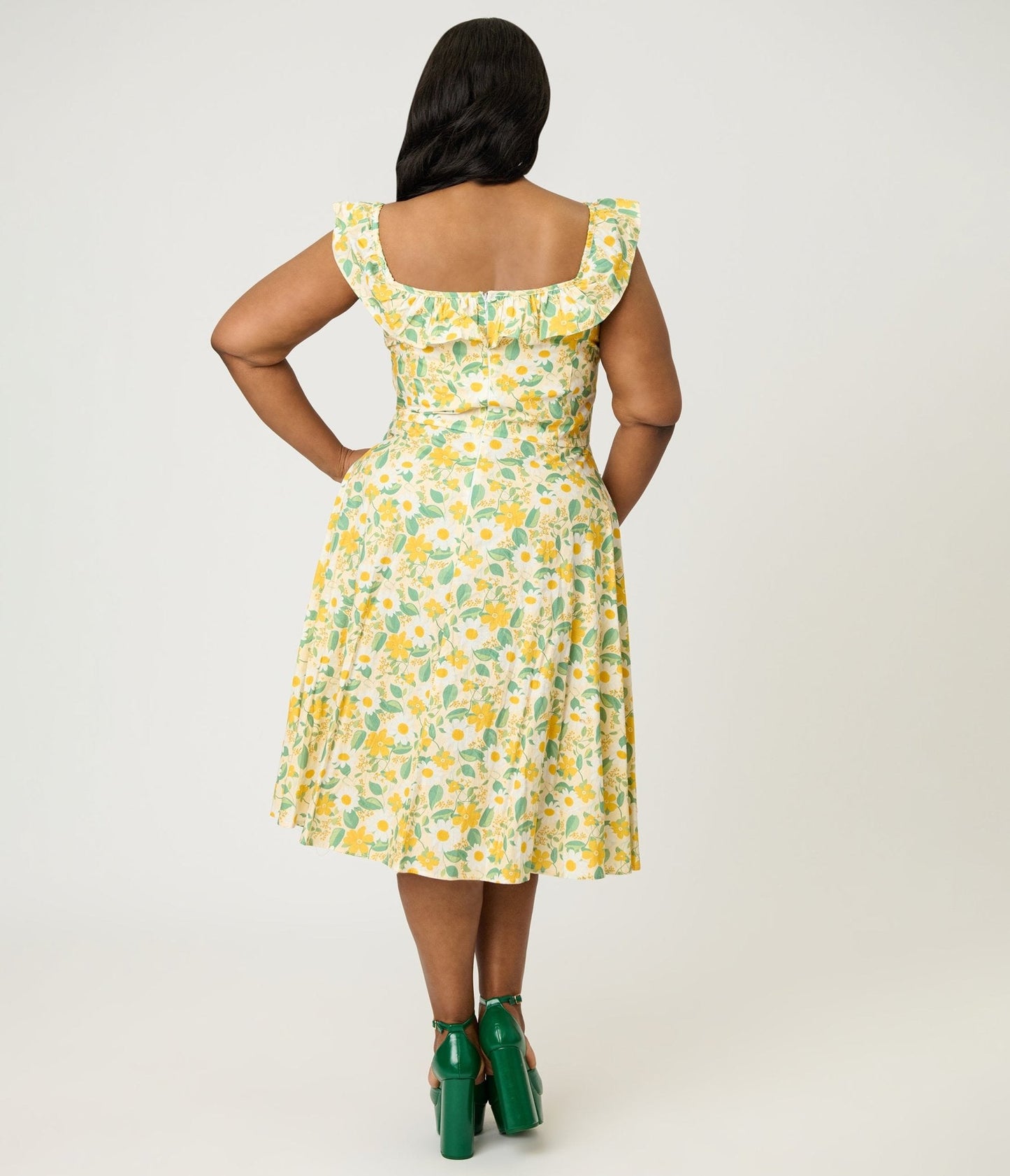 Magnolia Place Plus Size Yellow Floral Cotton Barbara Swing Dress