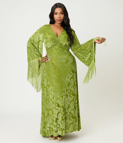 Smak Parlour Plus Size Chartreuse Velvet Burnout Fringe Sleeve Stevie Maxi Dress